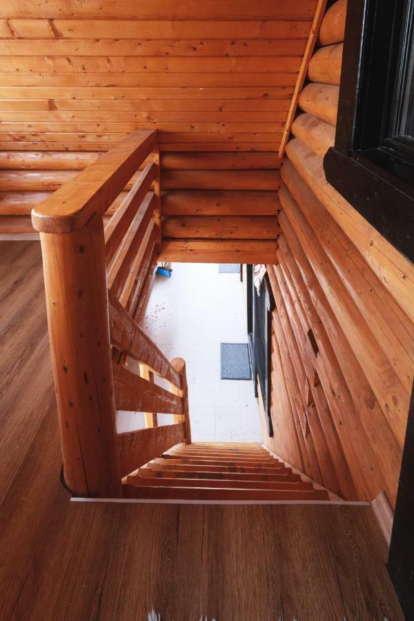 Pensiune Agroturistica "Casa Teodora" Budeşti المظهر الخارجي الصورة